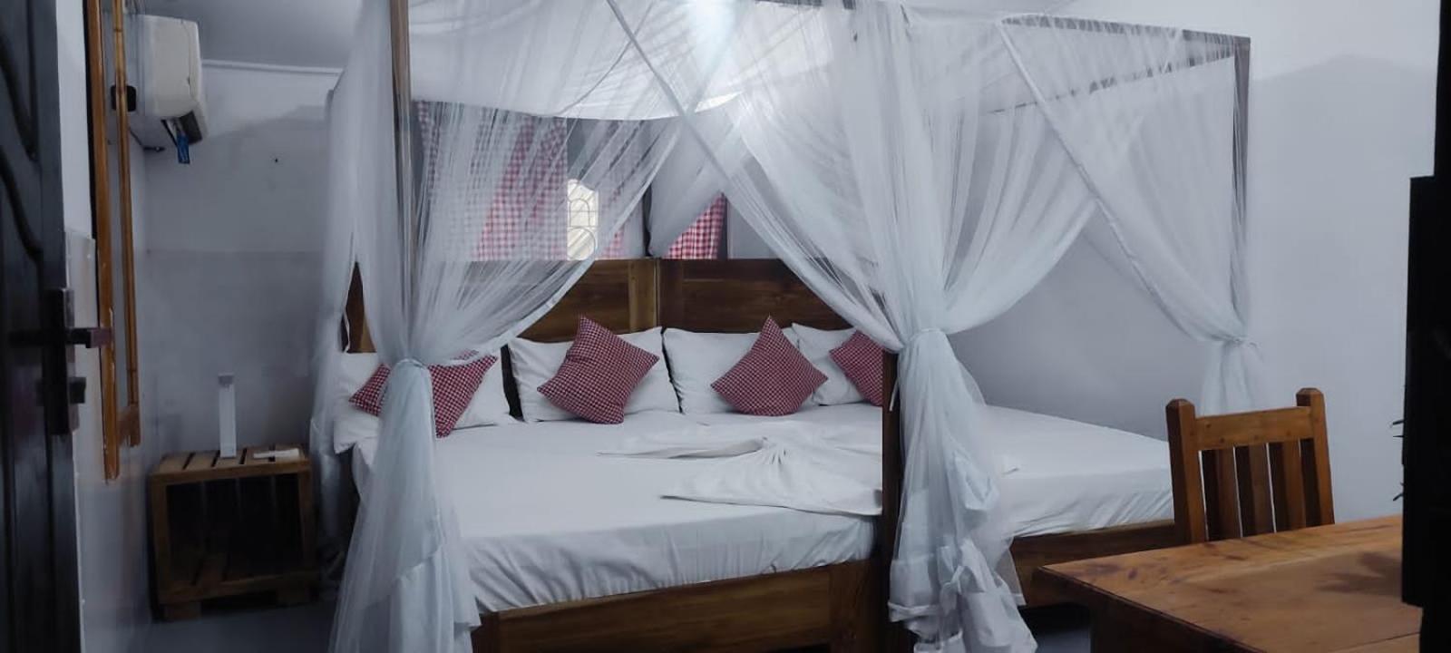 Swiss Kiss Beach Resort Uppuveli Habitación foto